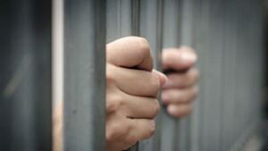 Condenaron a extesorera por perjuicio de más de 100 palos