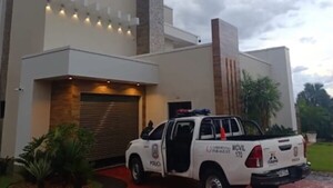 Asalto tipo comando en residencia de empresaria en Itapúa