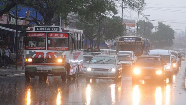 Empresarios del transporte presentarán propuesta, preocupados por suba del combustible