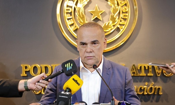 Tras revelarse privilegios, Bachi Núñez deja plus salarial que elevó su ingreso en 70% - OviedoPress