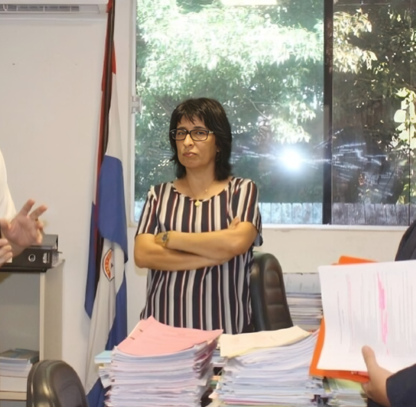 Mafia de los pagarés: suspenden audiencia de González de Bristot por pedido de la Fiscalía - PDS RADIO Y TV