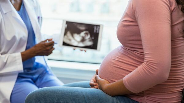 Popular / Activan "código Pytã" en Hospital de Villa Elisa y salvan a una madre y su bebé 