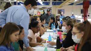 Bachillerato técnico e ingeniería en sistemas muestran mayor inserción laboral, según estudio