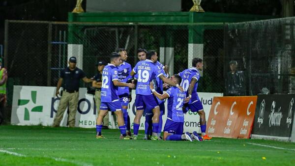 Melgarejo destaca “el buen fútbol” de Ameliano