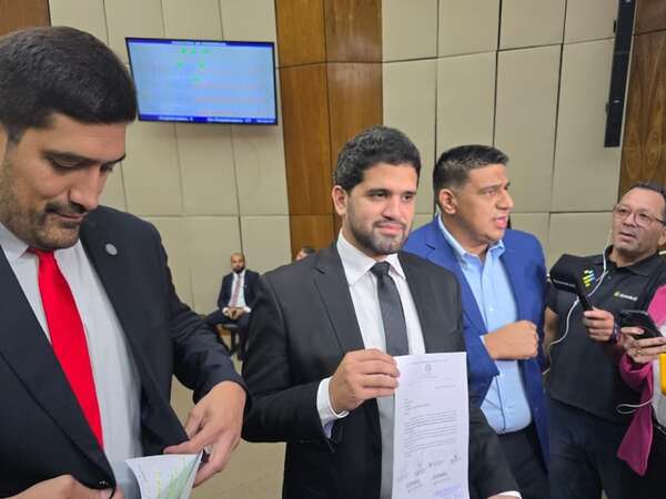 AUDIO: Tras escandaloso festín de Bachi, diputados plantean freno a bonificaciones  - A La Gran 7-30 - ABC Color