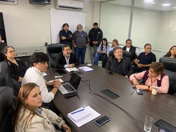 Suba de combustibles: gremios del transporte plantean suba del pasaje y alertan sobre inviabilidad del servicio - Economía - ABC Color