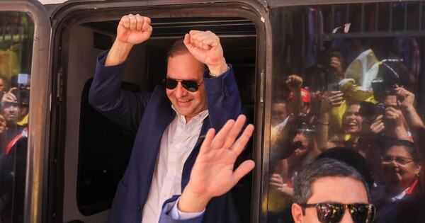 Camilo aparece primero en una encuesta mientras Centurión y Samaniego apuran la chapa unificada