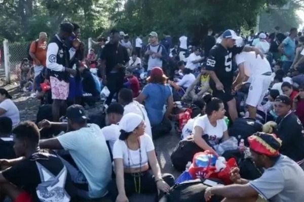 229 migrantes encerrados en un camión en Veracruz - ADN Digital