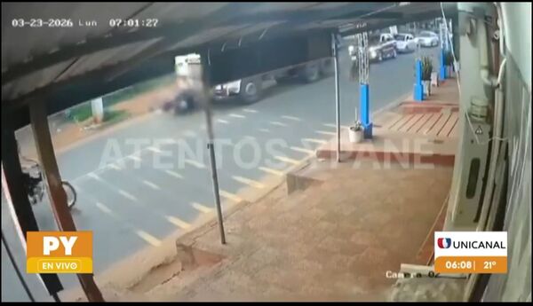 Padre e hijo de 4 años fallecen tras choque entre motocicleta y camión en Capiatá