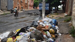 Asunción está plagada de basura y Bello sacará a funcionarios para limpiar