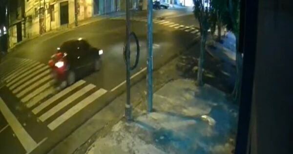 La Nación / Autoridades buscan identificar a conductor que arrolló y mató a un hombre en Asunción