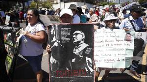 Recuerdan en El Salvador el legado de san Óscar Romero y le piden interceder por detenidos