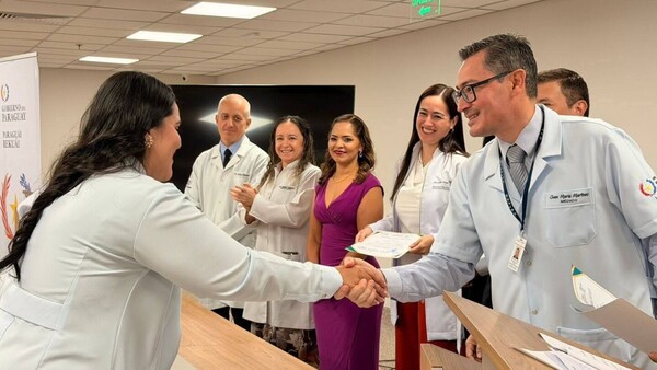 Médicos especialistas culminan formación tras residencias en el Hospital General de Itapúa