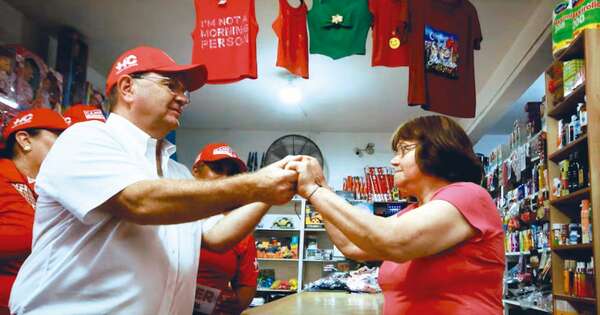 La Nación / Pérez lidera intención de votos con casi 20 puntos