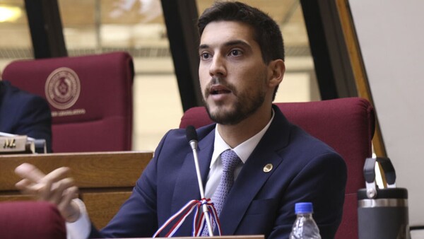 Solo Cancillería tiene presupuestado para viajes más de USD 7 millones