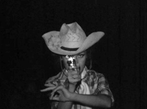 "Bajo las banderas, el sol": el documental sobre la dictadura de Stroessner regresa a los cines