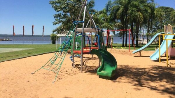 Le negaron a una niña con síndrome de Down jugar con otros niños en un club, denuncian