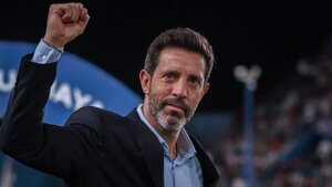 Nacional golea en el estreno de Jorge Bava