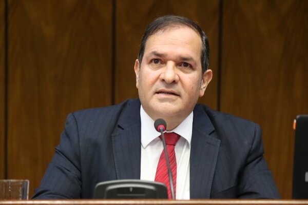 Disidencia colorada oficializará candidatura única de Arnaldo Samaniego para Asunción