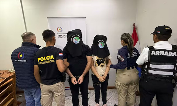 Expulsan del país a dos brasileños con orden de captura por estafa - OviedoPress