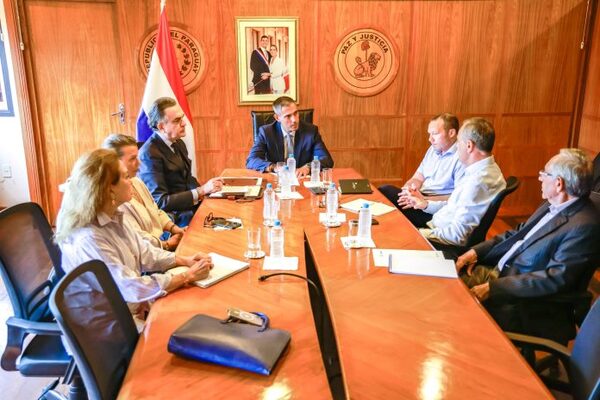Firma británica interesada en ampliar la compra de carne paraguaya, incluyendo al sector ovino