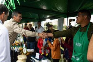 Lanzan la “Gran feria Chipá Apo”, desde el Palacio de Gobierno