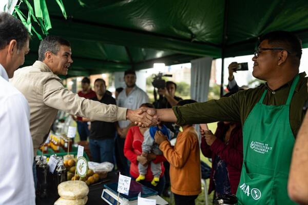 Lanzan la “Gran feria Chipá Apo”, desde el Palacio de Gobierno