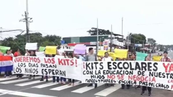 kits escolares se entregarán después de Semana Santa