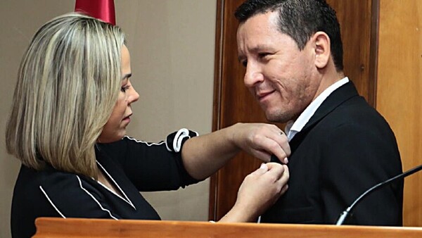 Cartismo se hartó de Chaqueñito, quien amenaza con renunciar