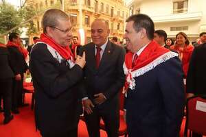 La salud de Horacio Cartes: “hace oficina pese a reposo” según su médico  - Política - ABC Color