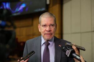 Senador Antonio Barrios asegura que Cartes muy pronto regresará a la actividad política