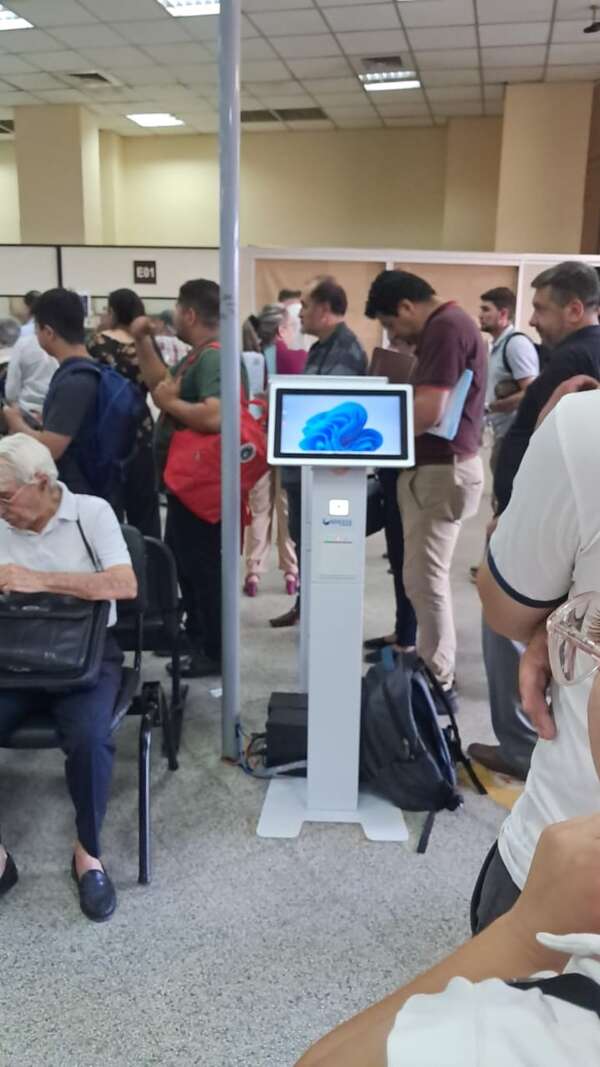 Persisten quejas por extrema lentitud en trámites del Registro Unificado Nacional - Nacionales - ABC Color