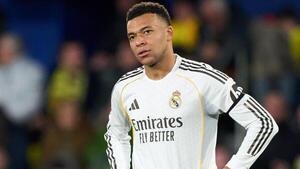 ¿Mbappé fue al IPS?: Se equivocaron de pierna y creyeron que ya se había curado