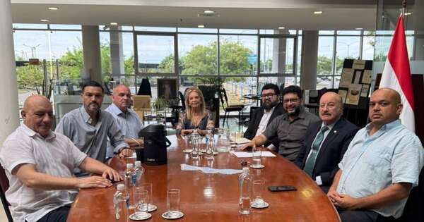 La Nación / Instituto Sanmartiniano nombra presidente honorario en su reinicio de actividades en Paraguay