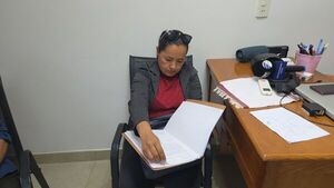 Mafia de los pagarés: Por un préstamo de G. 3 millones, a maestra la dejan sin ingresos - Concepción al Día