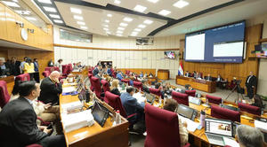 Senadores deciden tener libre el "Miércoles Santo" - Noticiero Paraguay