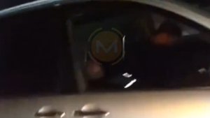 Video: Automovilista queda dormido con el motor encendido en medio de la ruta