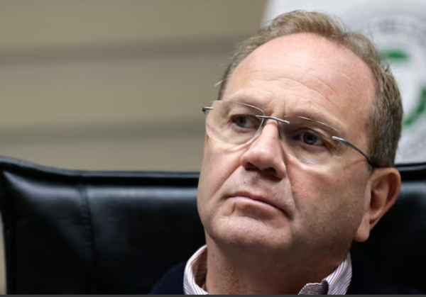 Camilo Pérez: «si estaban tan bien en las encuestas, ¿para qué se juntan?»