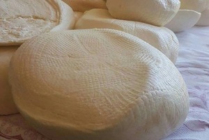 Buena producción de queso Paraguay garantiza abastecimiento para Semana Santa
