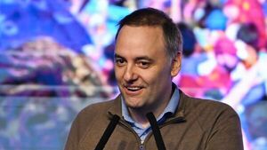 Adorni se irrita cuando periodistas le preguntan por su patrimonio y dice que no tiene nada que esconder