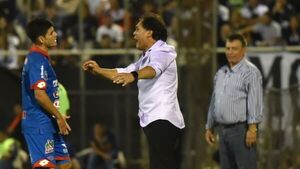 El entrenador paraguayo que dirigirá en la Segunda de Perú