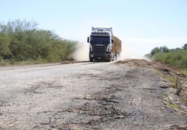Suba del combustible presiona al transporte de ganado y obliga a absorber pérdidas - Economía - ABC Color