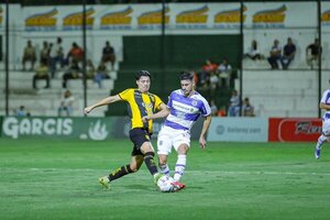 El Apertura se pone al día con un empate entre Guaraní y 2 de Mayo