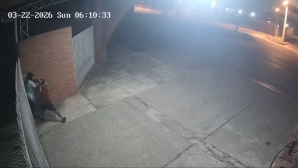 Trabajadora fue apuñalada al resistirse a un asalto en Zeballos Cue