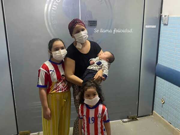 Popular / Joven madre necesita 20 mil dólares para trasplante de médula