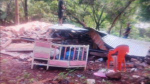 Mandó echar la casa de su exnuera que construyó en su terreno