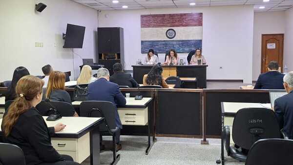 En caso de ex fiscala Ana Girala, advierten a procesados para preparar defensa por más cargos