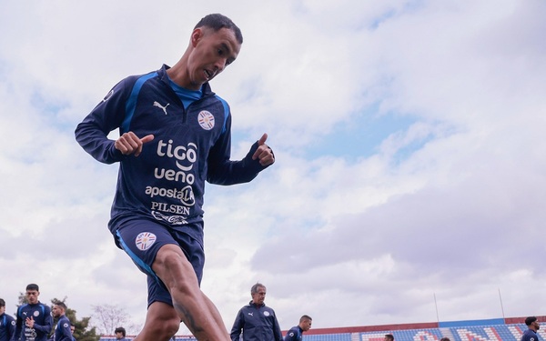 Kaku Gamarra deja la concentración de la Albirroja