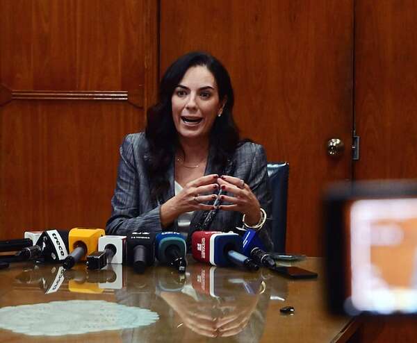 MOPC confirma que pagarán más de US$ 7 millones a colectiveros para evitar paro de buses - Economía - ABC Color