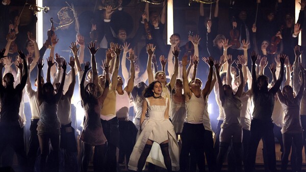 Rosalía cancela su esperado concierto en Milán por intoxicación alimentaria